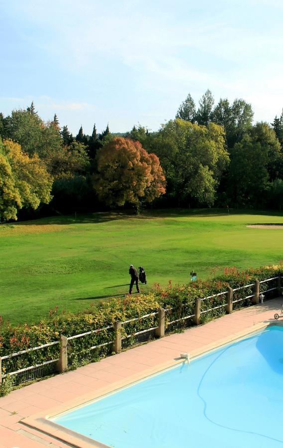Bed and Breakfast Golf Club D'Юзес Экстерьер фото